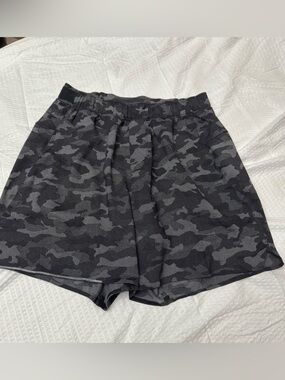 Lululemon Surge Short Liner- Small  S-06